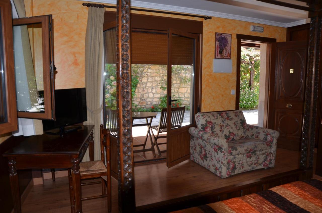 Hotel Arenas De Cabrales- Apartamentos Εξωτερικό φωτογραφία