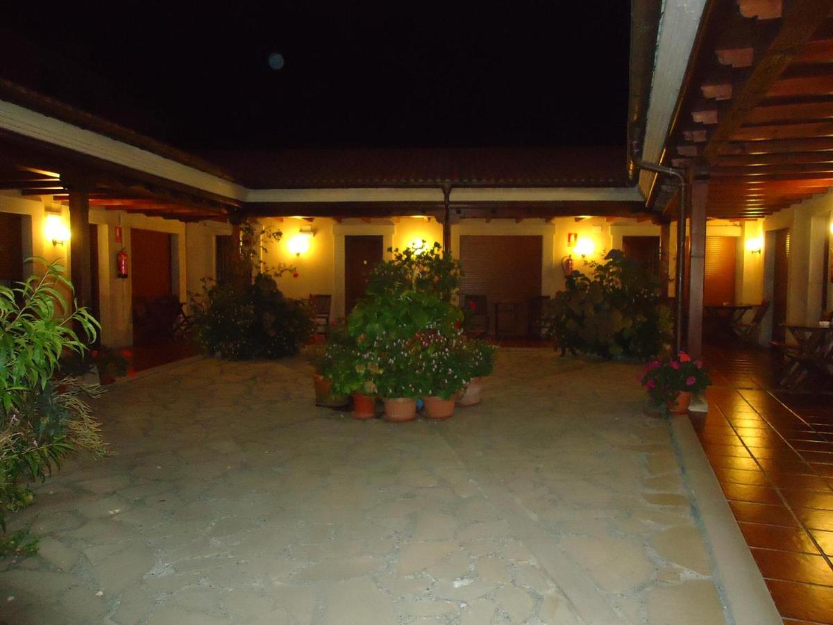Hotel Arenas De Cabrales- Apartamentos Εξωτερικό φωτογραφία
